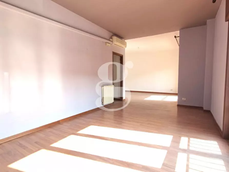 Immagine 3 di Appartamento in vendita  in Via Giovan Battista Impallomeni, N2,4 a Milazzo