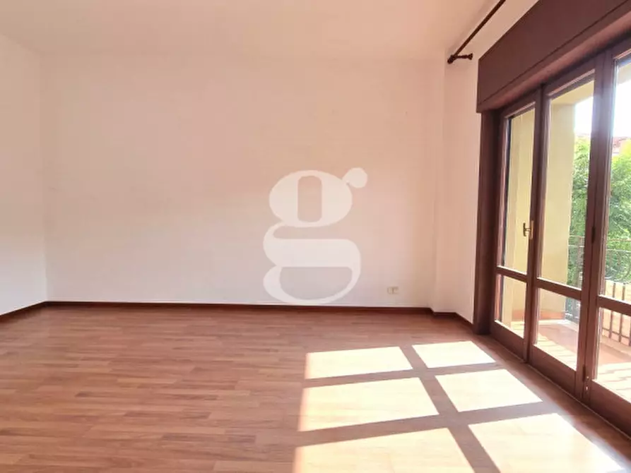 Immagine 4 di Appartamento in vendita  in Via Giovan Battista Impallomeni, N2,4 a Milazzo