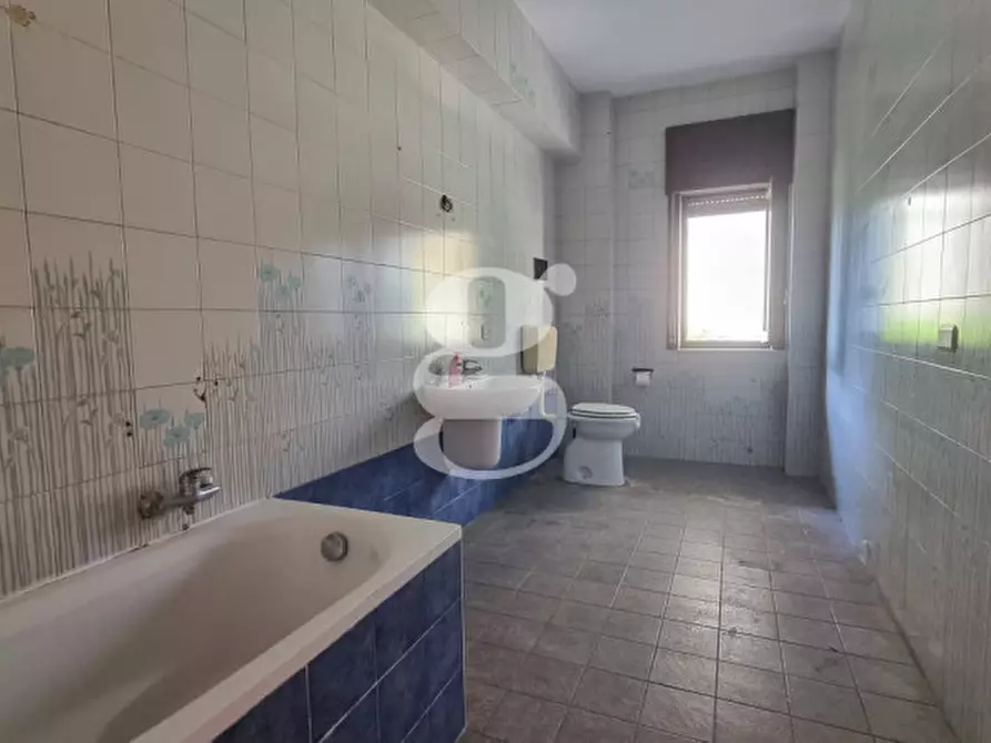 Immagine 10 di Appartamento in vendita  in Via Giovan Battista Impallomeni, N2,4 a Milazzo