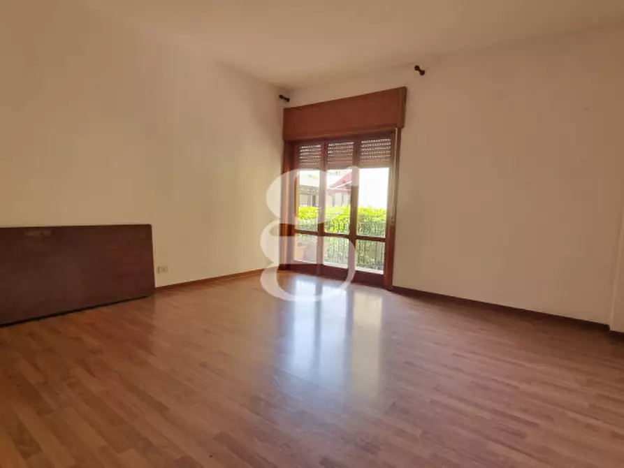 Immagine 11 di Appartamento in vendita  in Via Giovan Battista Impallomeni, N2,4 a Milazzo