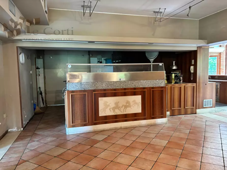 Immagine 12 di Attività commerciale in vendita  a San Bonifacio