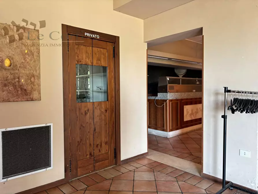 Immagine 15 di Attività commerciale in vendita  a San Bonifacio