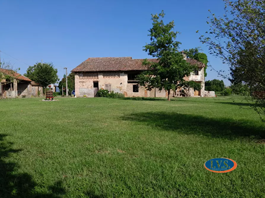 Immagine 3 di Rustico / casale in vendita  in Via Fontanelle n.59 a Montegaldella