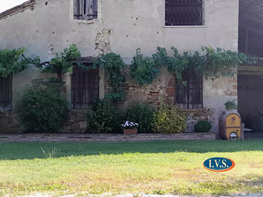 Immagine 9 di Rustico / casale in vendita  in Via Fontanelle n.59 a Montegaldella