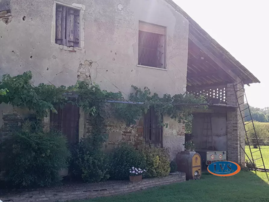 Immagine 11 di Rustico / casale in vendita  in Via Fontanelle n.59 a Montegaldella