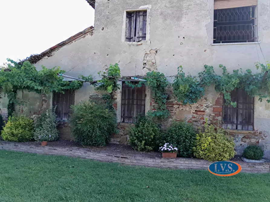 Immagine 15 di Rustico / casale in vendita  in Via Fontanelle n.59 a Montegaldella