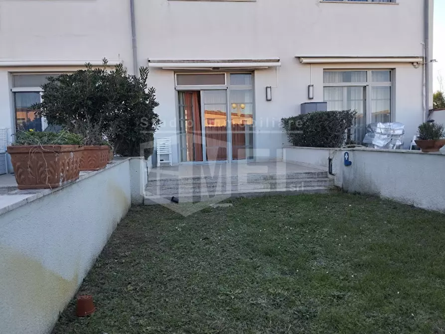 Immagine 14 di Appartamento in vendita  in vle del Tirreno a Pisa