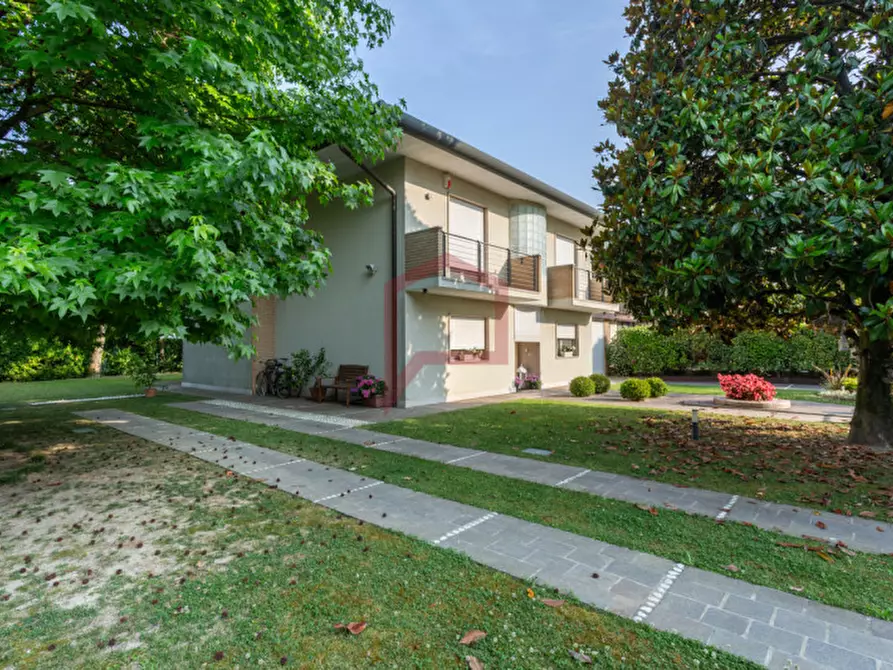 Immagine 28 di Casa bifamiliare in vendita  in Olmo a Martellago