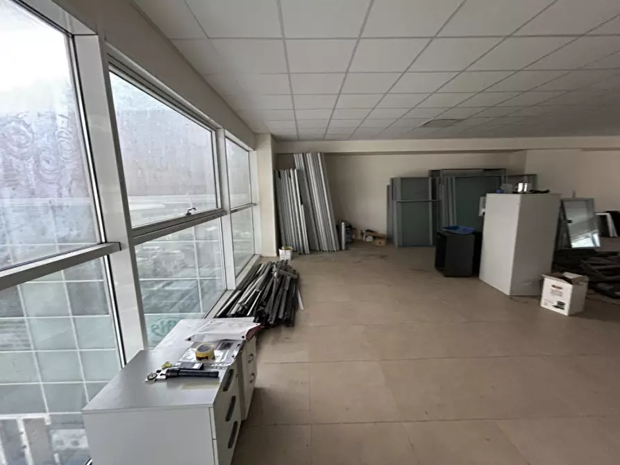 Immagine 9 di Ufficio in vendita  a Sarezzo