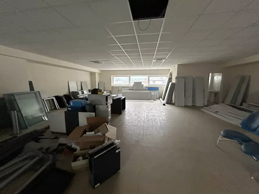 Immagine 13 di Ufficio in vendita  a Sarezzo