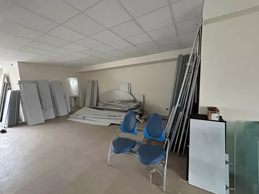 Immagine 14 di Ufficio in vendita  a Sarezzo