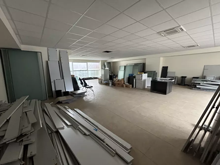 Immagine 17 di Ufficio in vendita  a Sarezzo