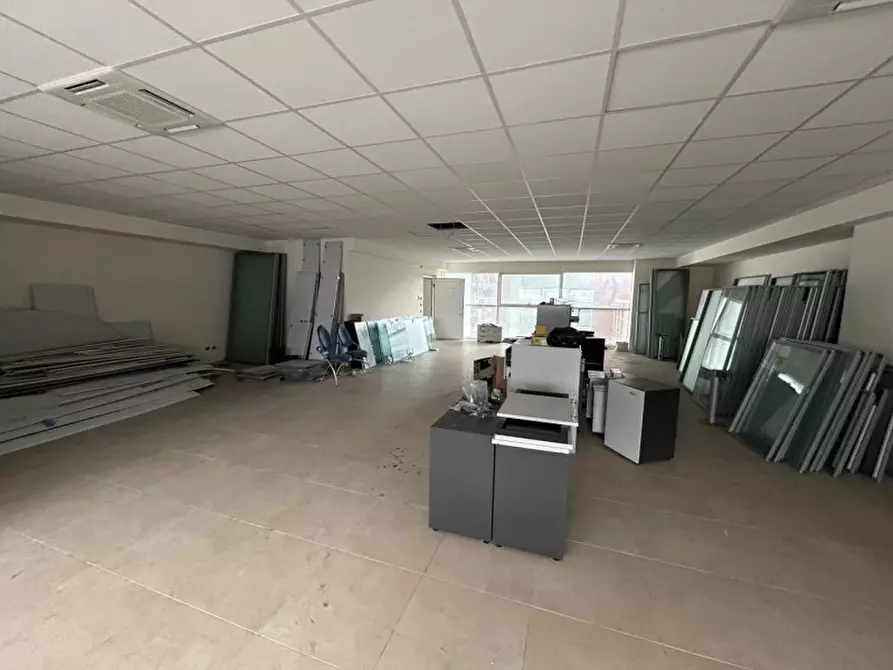 Immagine 19 di Ufficio in vendita  a Sarezzo