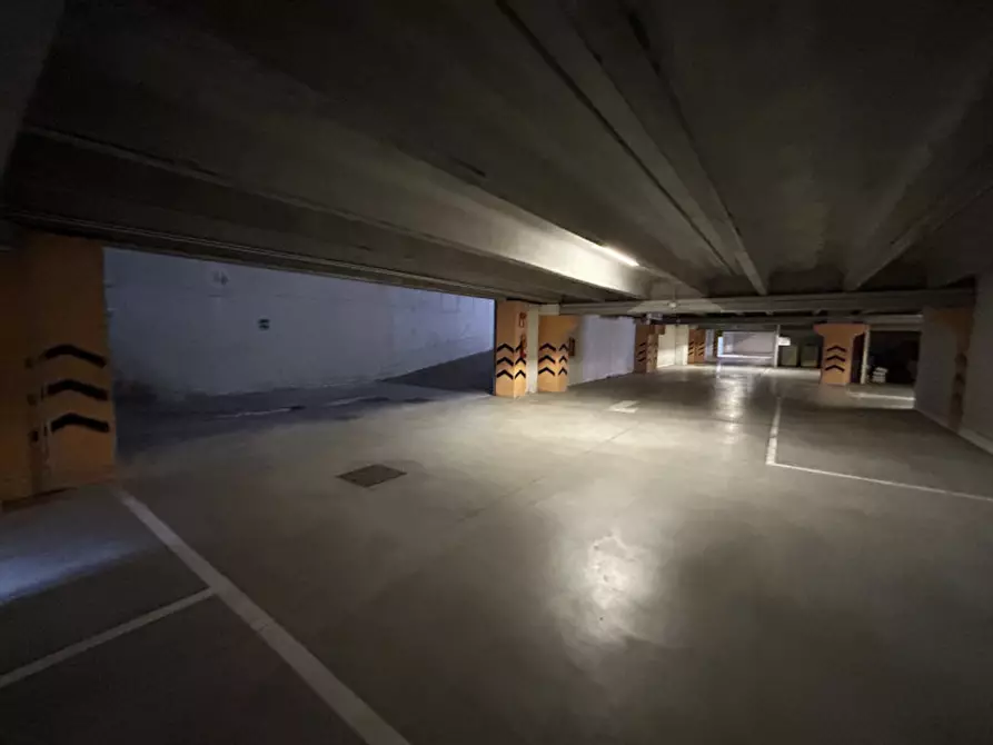 Immagine 43 di Ufficio in vendita  a Sarezzo