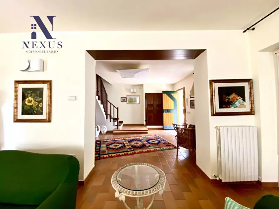 Immagine 26 di Villa in vendita  a Colli Al Metauro