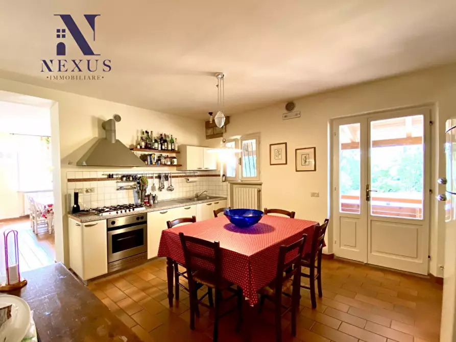 Immagine 29 di Villa in vendita  a Colli Al Metauro