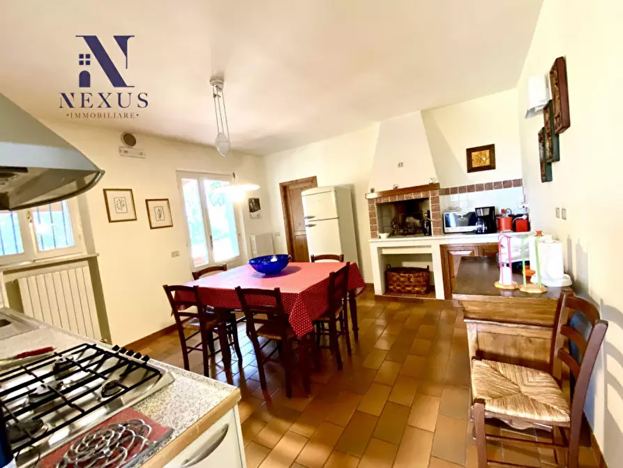 Immagine 30 di Villa in vendita  a Colli Al Metauro