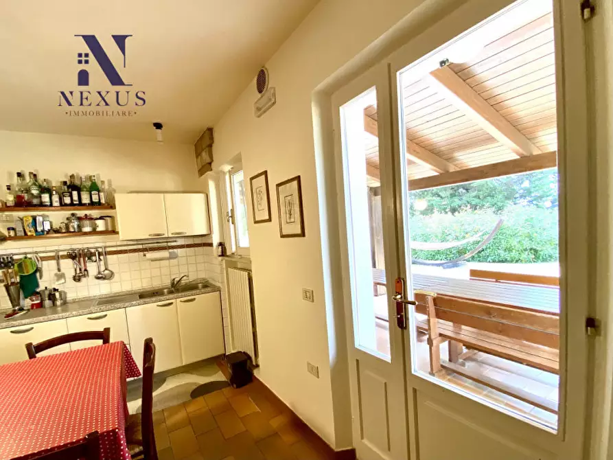 Immagine 31 di Villa in vendita  a Colli Al Metauro