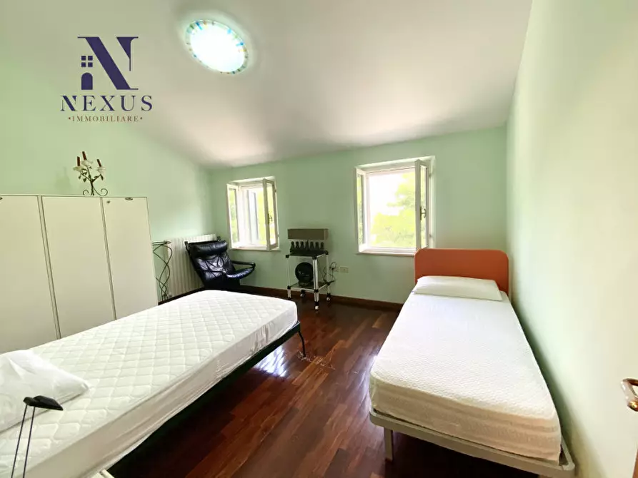 Immagine 40 di Villa in vendita  a Colli Al Metauro