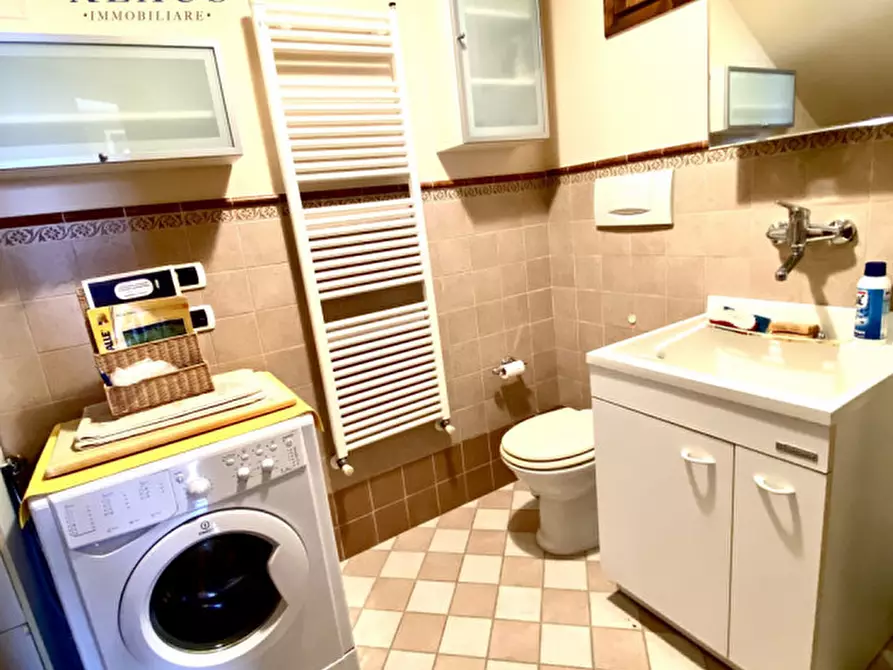 Immagine 75 di Villa in vendita  a Colli Al Metauro