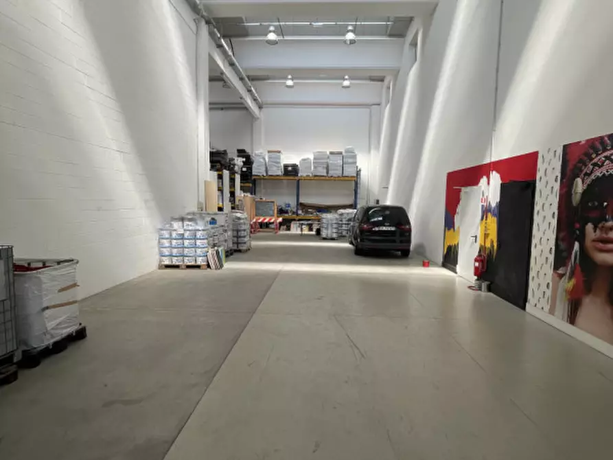 Immagine 3 di Capannone industriale in affitto  in Via Thomas Edison a Cadoneghe