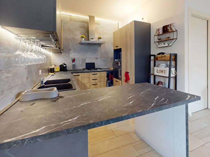 Immagine 4 di Villa in vendita  in VIA BOITO a Vicenza