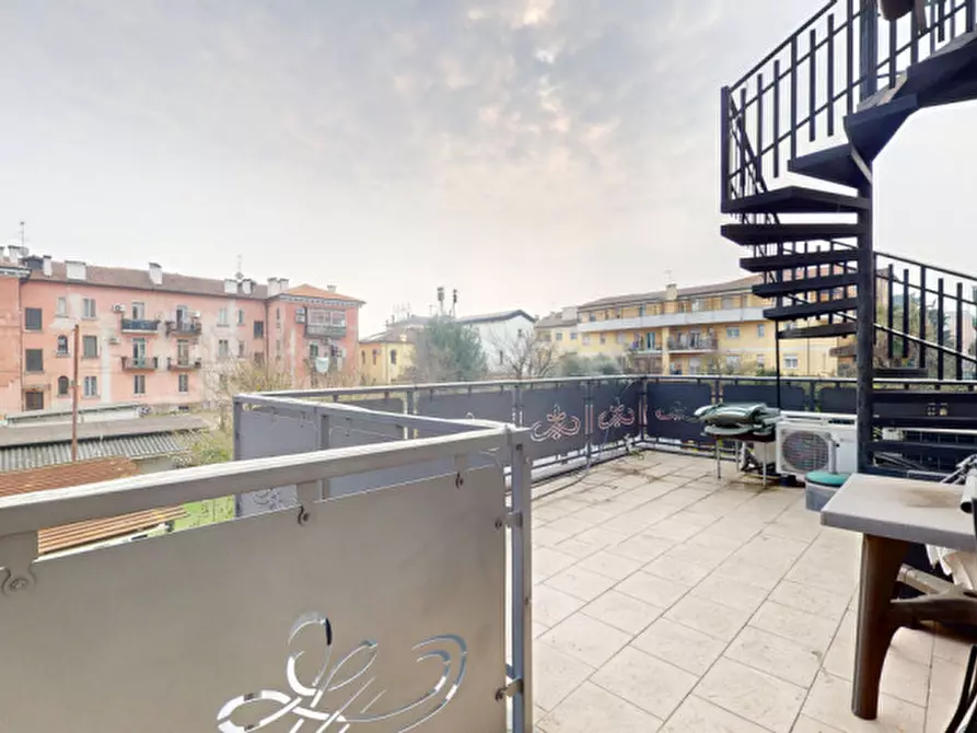 Immagine 22 di Villa in vendita  in VIA BOITO a Vicenza