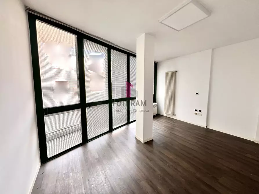 Immagine 9 di Ufficio in affitto  in Viale Europa 5 a Vicenza