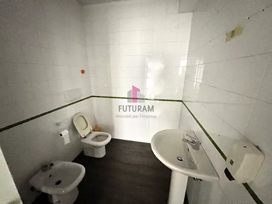 Immagine 10 di Ufficio in affitto  in Viale Europa 5 a Vicenza