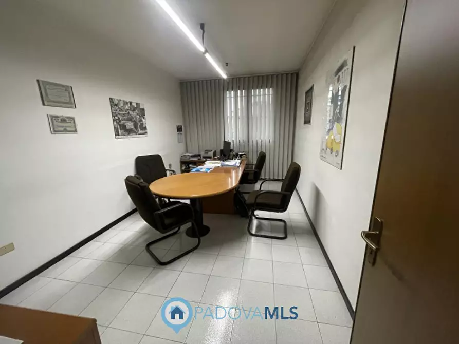 Immagine 1 di Capannone industriale in vendita  in Via Visco a Limena