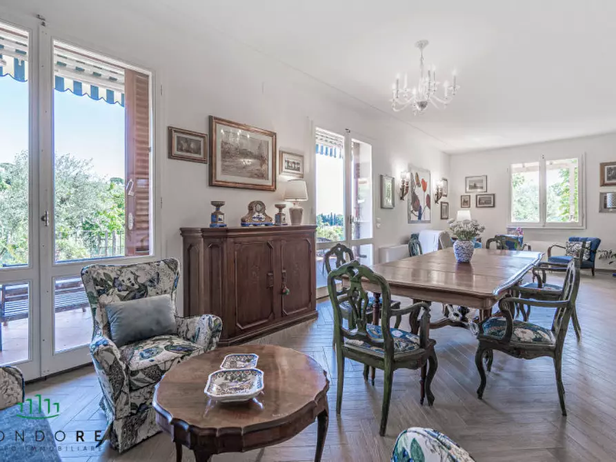 Immagine 5 di Villa in vendita  in via  di San Romano a Firenze