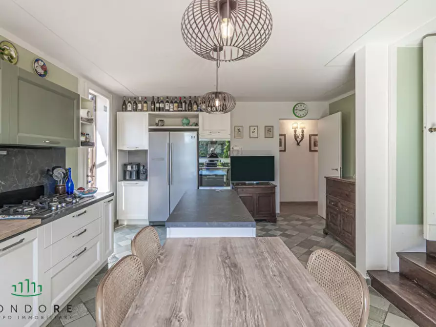 Immagine 8 di Villa in vendita  in via  di San Romano a Firenze