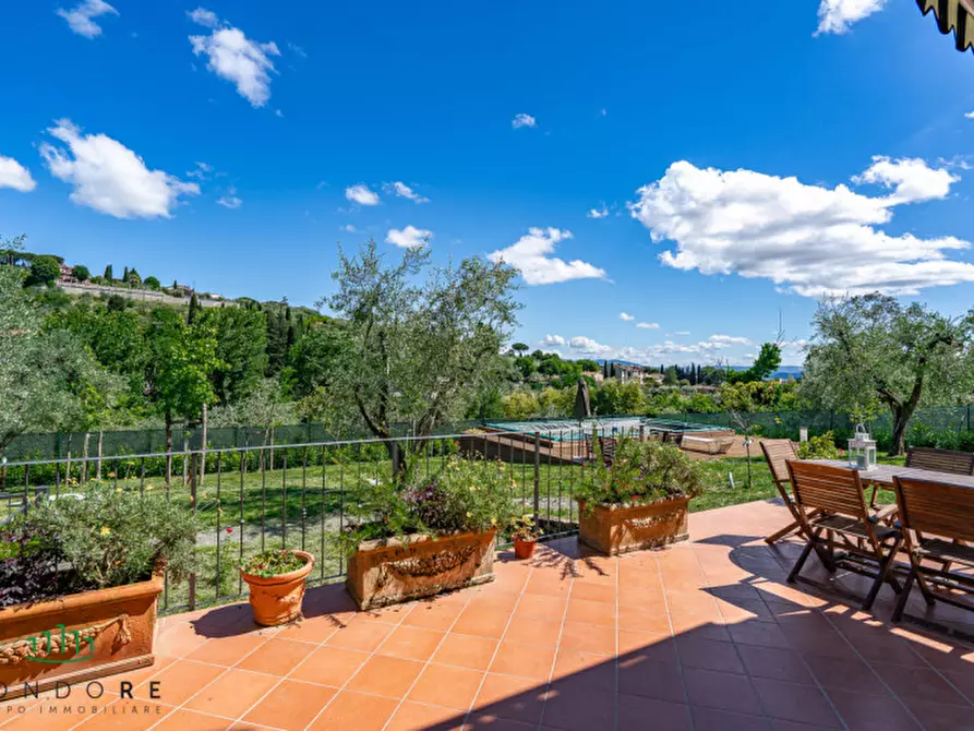 Immagine 9 di Villa in vendita  in via  di San Romano a Firenze