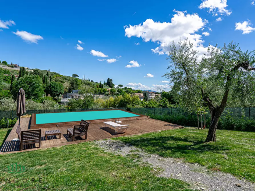 Immagine 12 di Villa in vendita  in via  di San Romano a Firenze