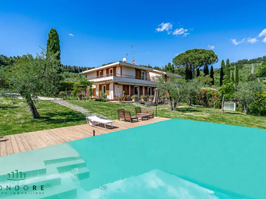 Immagine 17 di Villa in vendita  in via  di San Romano a Firenze