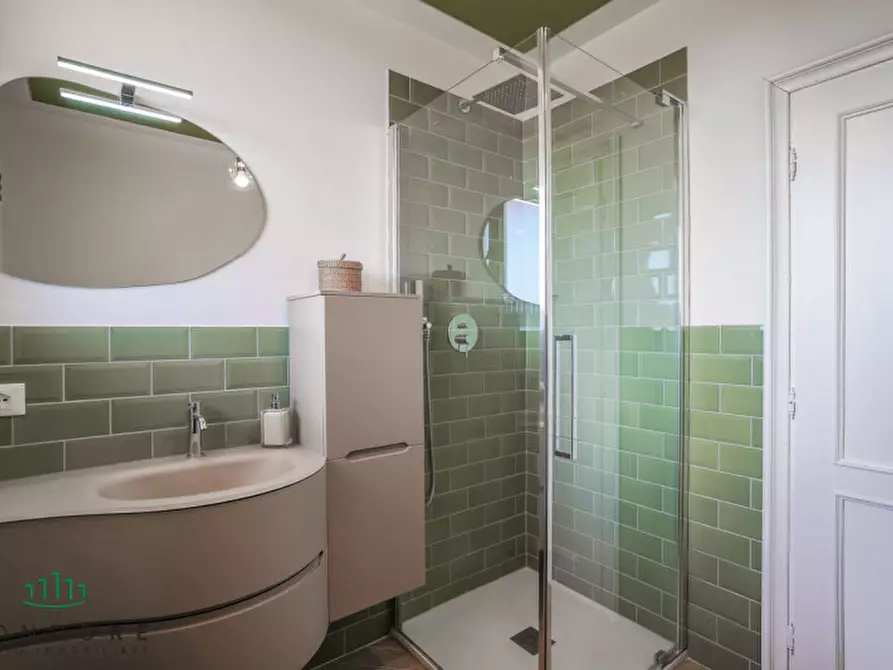 Immagine 27 di Villa in vendita  in via  di San Romano a Firenze