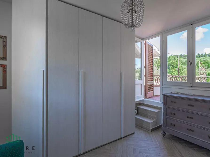Immagine 33 di Villa in vendita  in via  di San Romano a Firenze