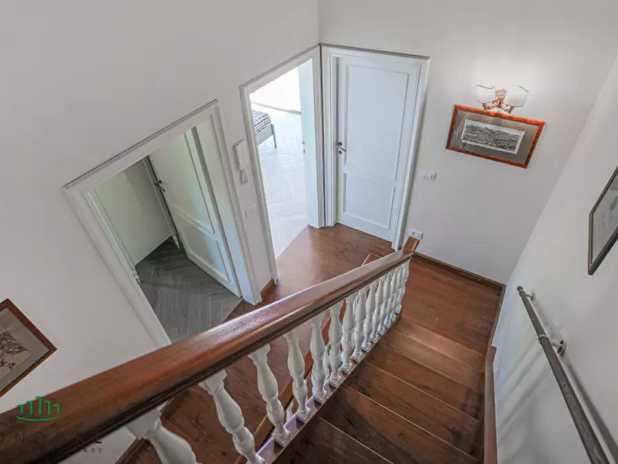Immagine 33 di Villa in vendita  in via  di San Romano a Firenze