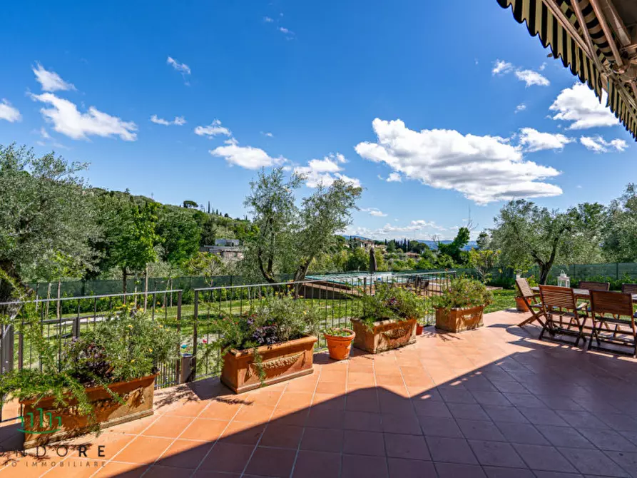 Immagine 39 di Villa in vendita  in via  di San Romano a Firenze