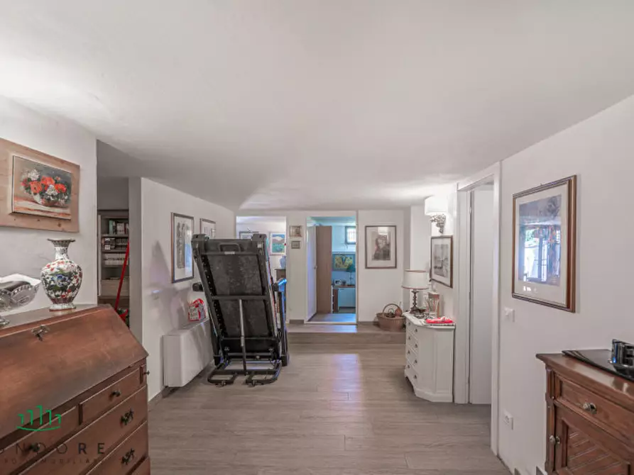 Immagine 47 di Villa in vendita  in via  di San Romano a Firenze