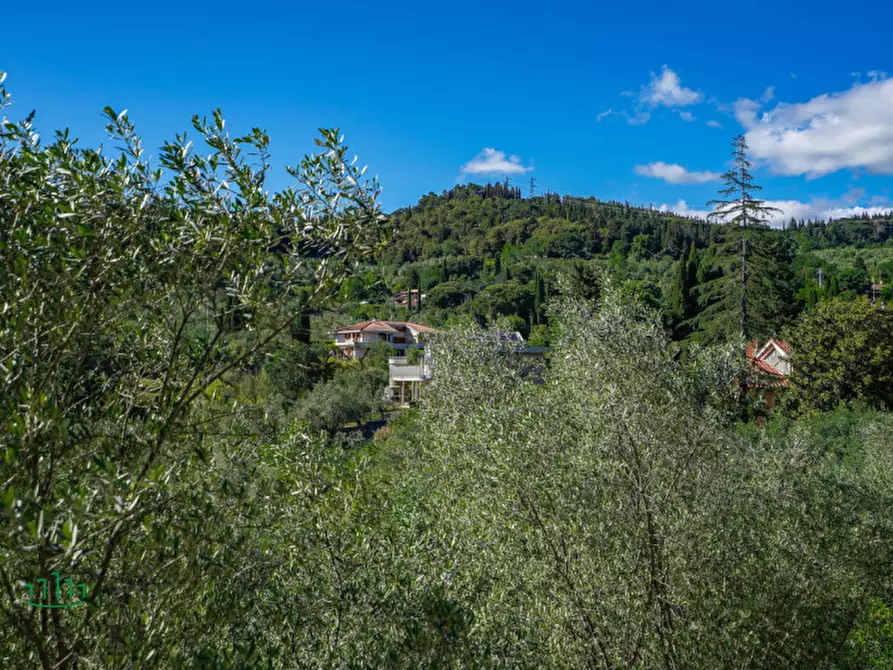Immagine 52 di Villa in vendita  in via  di San Romano a Firenze