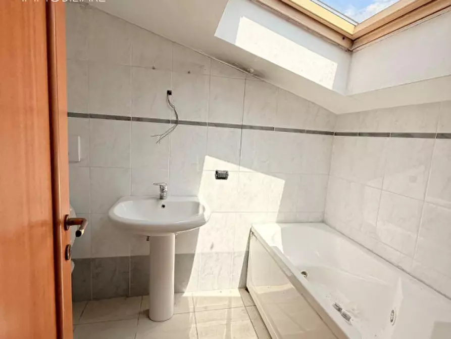 Immagine 17 di Monolocale in affitto  in Via Casilina 1932 a Roma