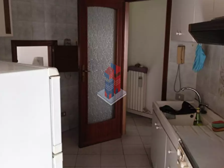 Immagine 12 di Appartamento in vendita  in CORSO UMBERTO a Napoli