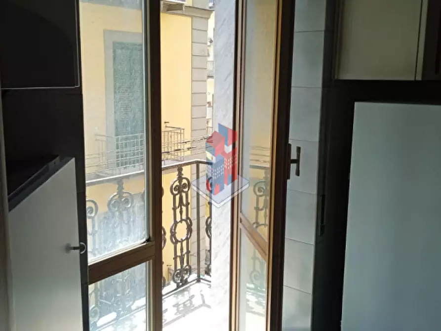 Immagine 14 di Appartamento in vendita  in CORSO UMBERTO a Napoli