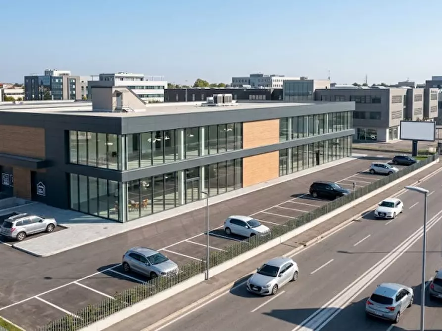 Immagine 1 di Negozio in vendita  in Via Preare a Verona