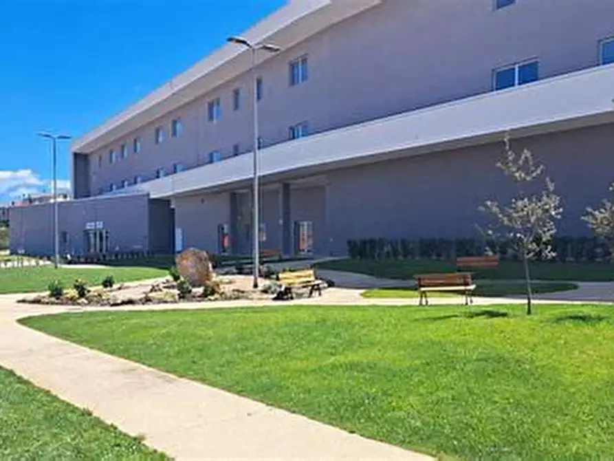 Immagine 5 di Negozio in vendita  in Via Preare a Verona