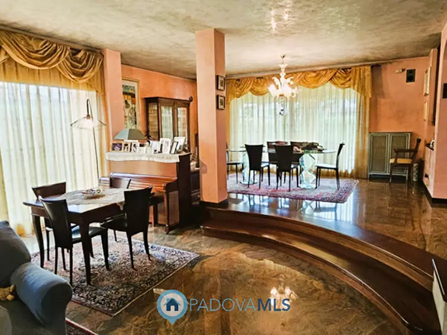 Immagine 5 di Villa in vendita  in via Monte Cengio a Vigonza