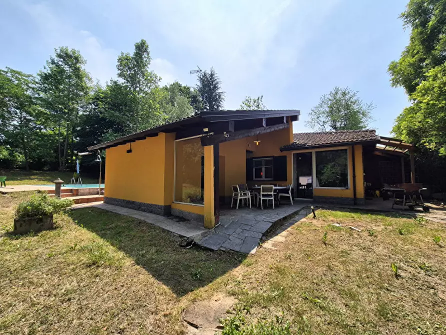 Immagine 12 di Villa in vendita  in Via Cordona 5 a Agrate Conturbia