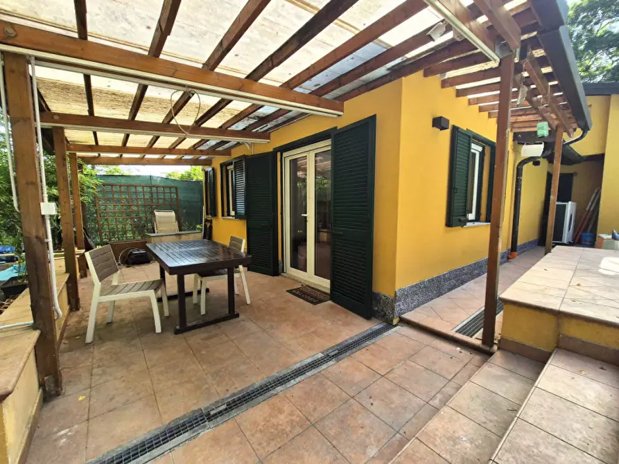 Immagine 16 di Villa in vendita  in Via Cordona 5 a Agrate Conturbia