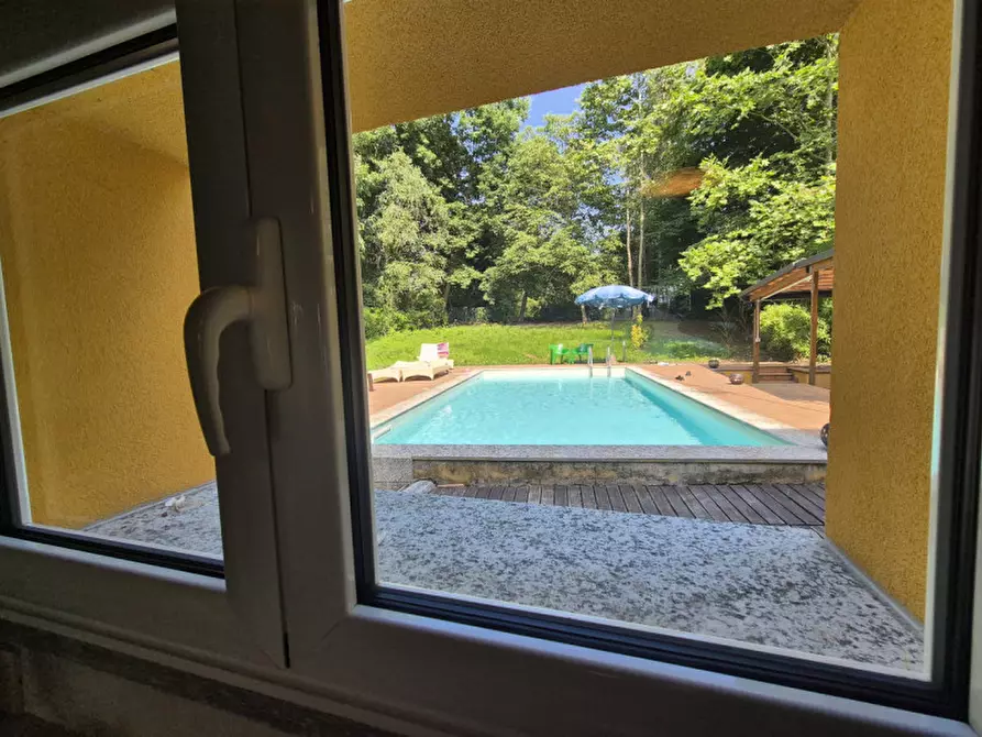 Immagine 18 di Villa in vendita  in Via Cordona 5 a Agrate Conturbia